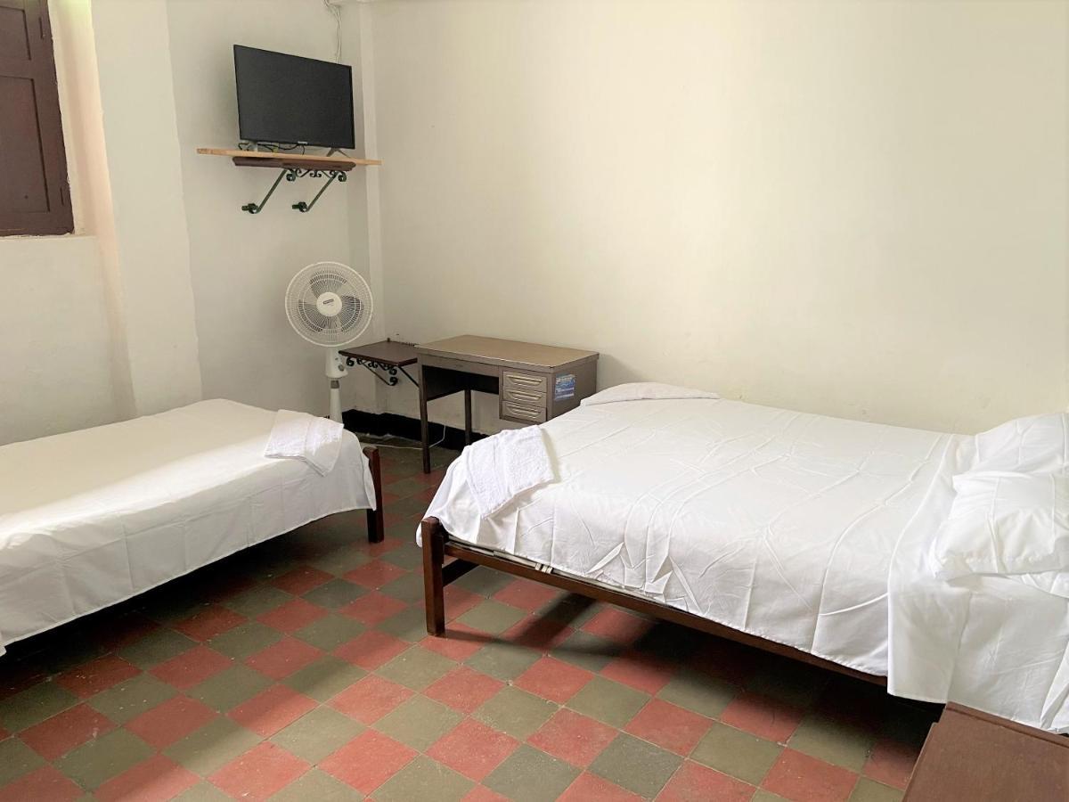 Hotel Casa Antigua Buga Habitación foto